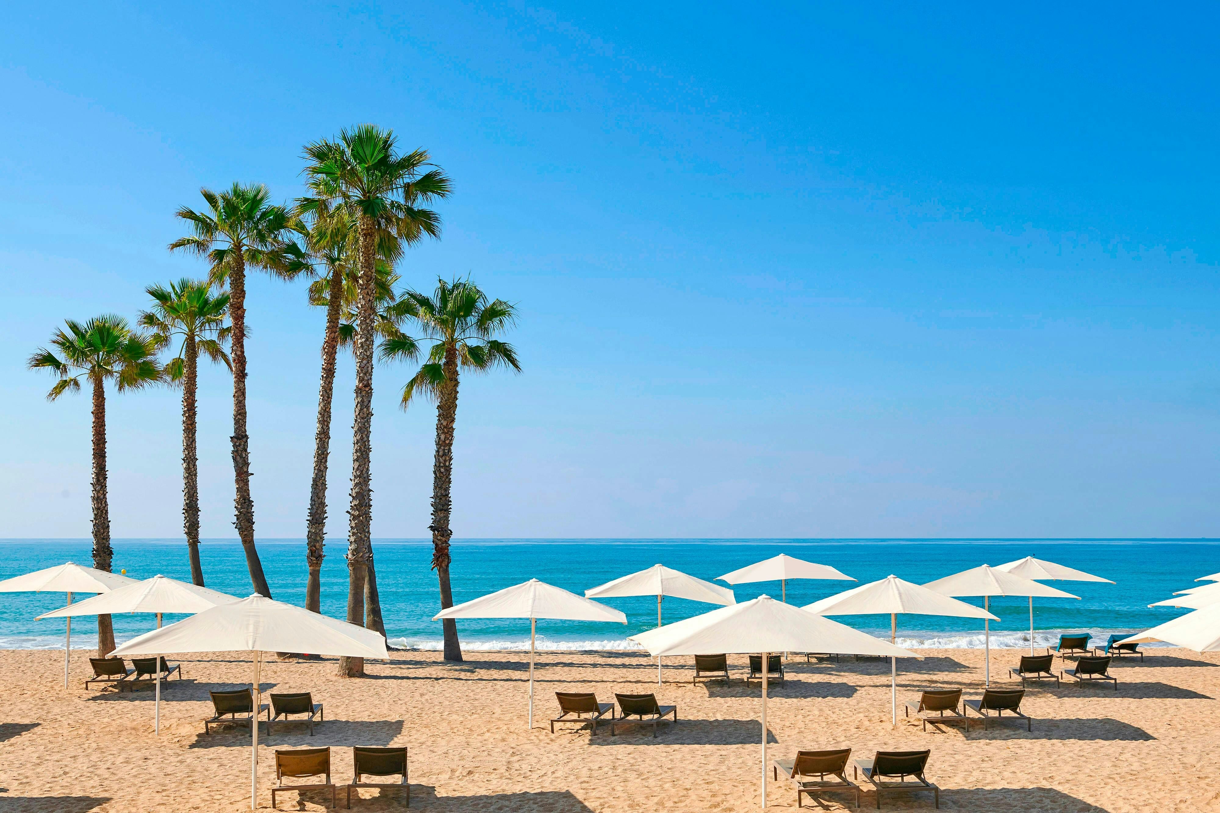 Le Meridien Ra Beach Hotel And Spa 76/80