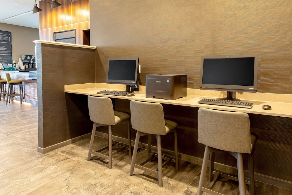 Courtyard By Marriott St Paul Woodbury 33/45