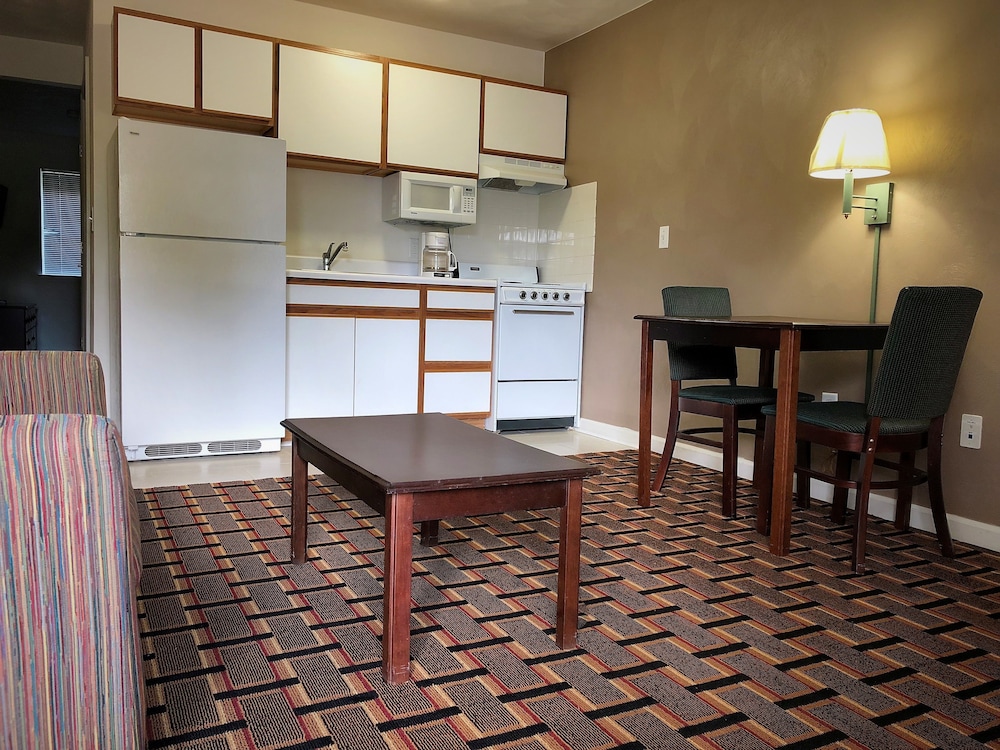Corporate Suites of Burlington 30/47