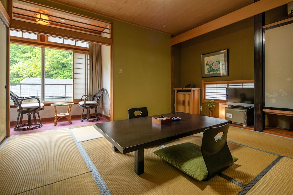 Shima Onsen Kotobukiya Ryokan 9/25