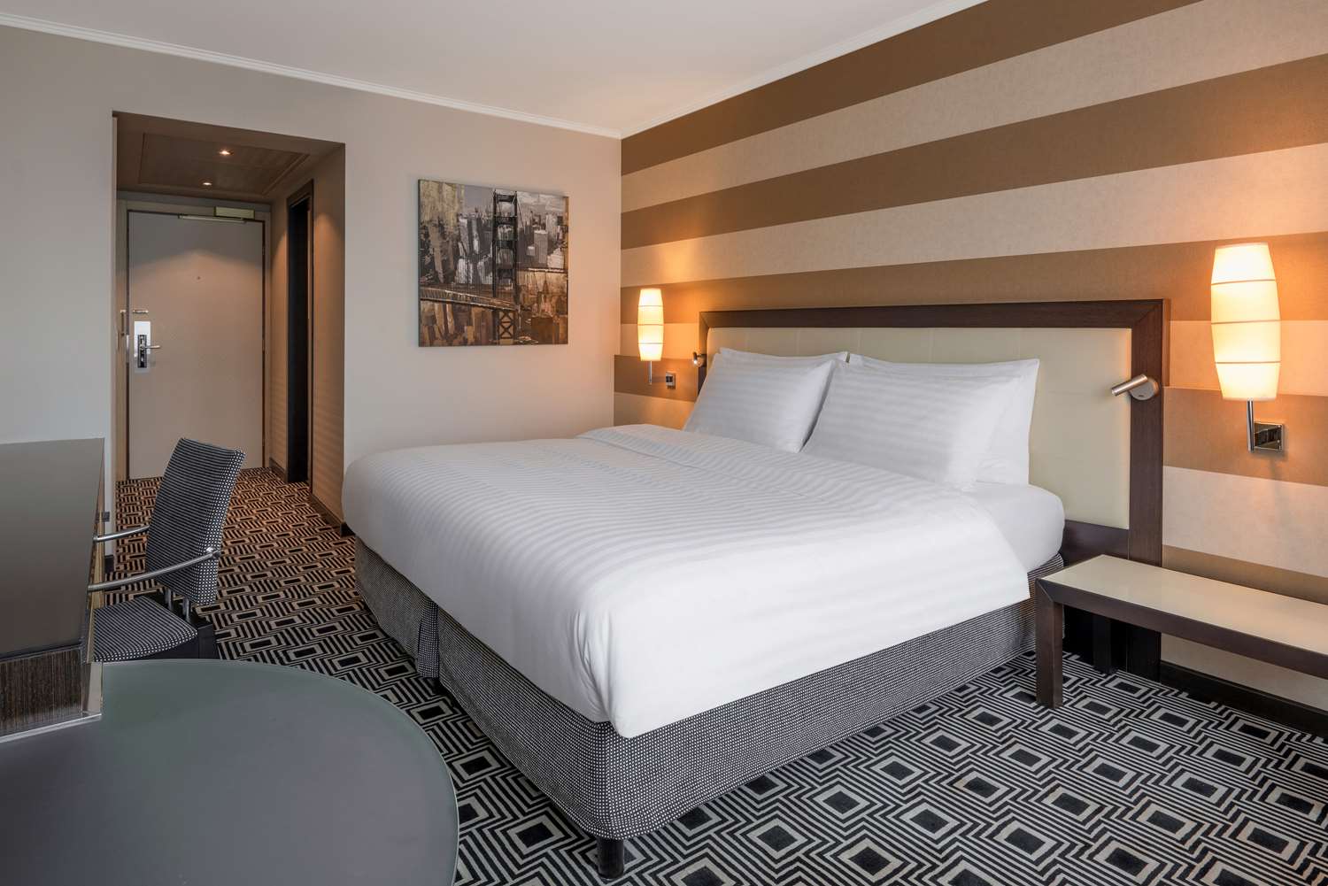 Room, Queen Bed