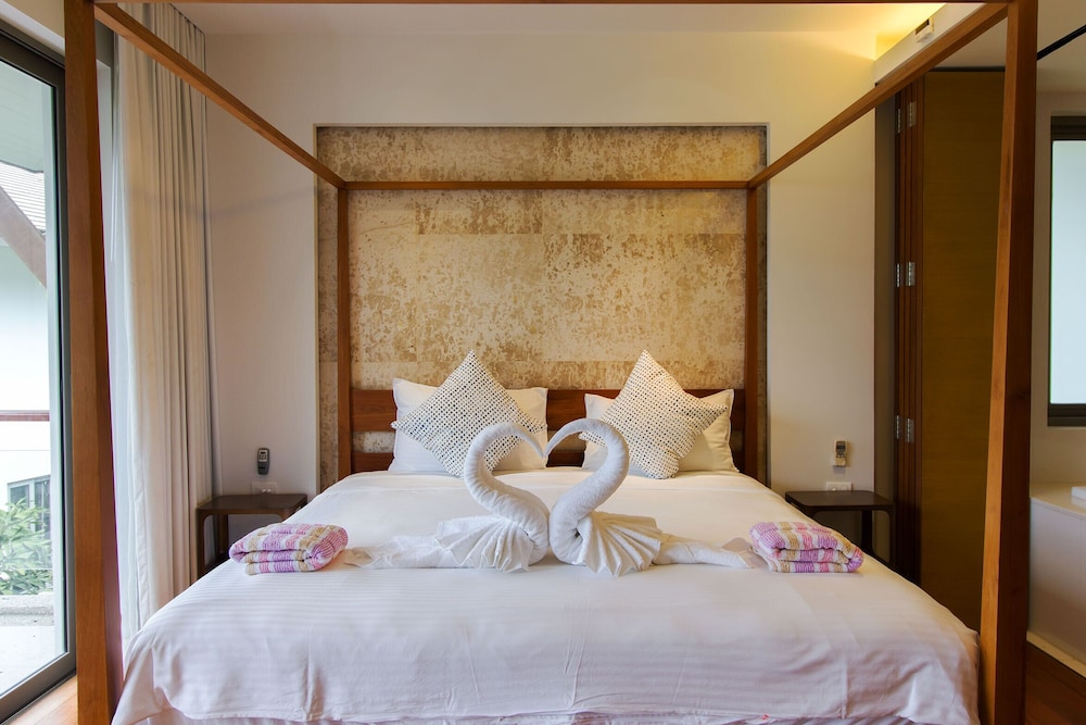 Pearl of Naithon 7/50