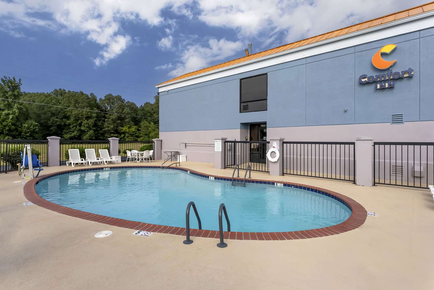 Comfort Inn Brownsville I-40 7/36