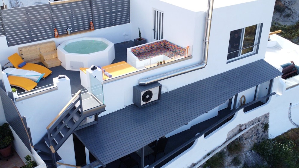 Amerisa Suites 48/85