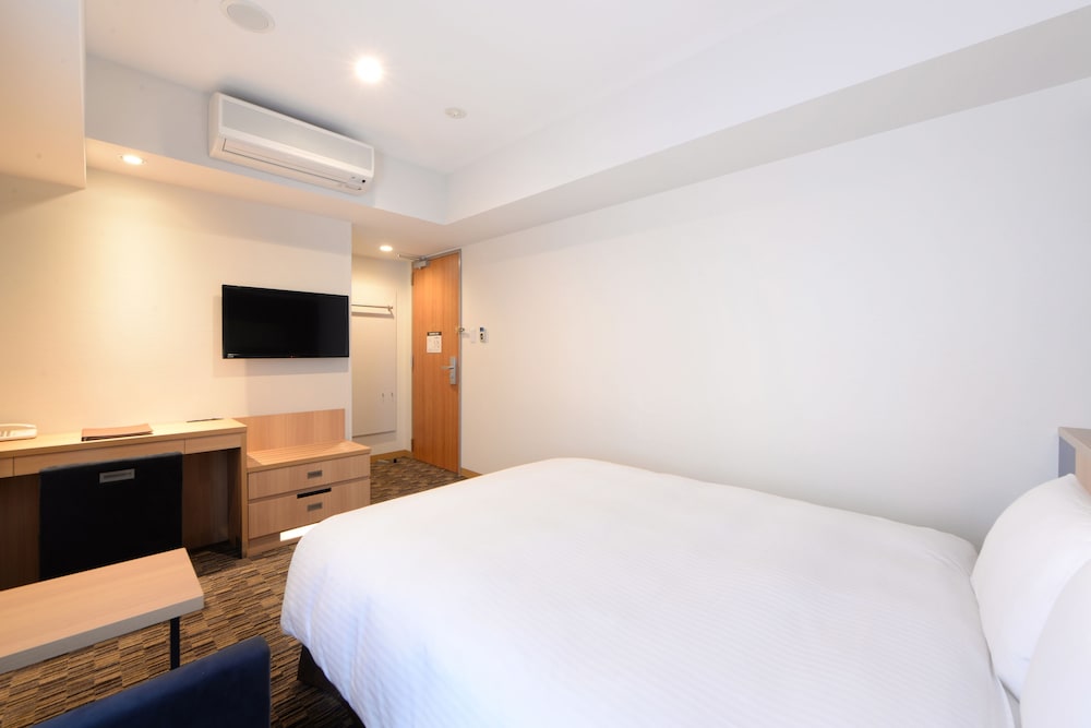 Vessel Inn Ueno Iriya Ekimae 8/61