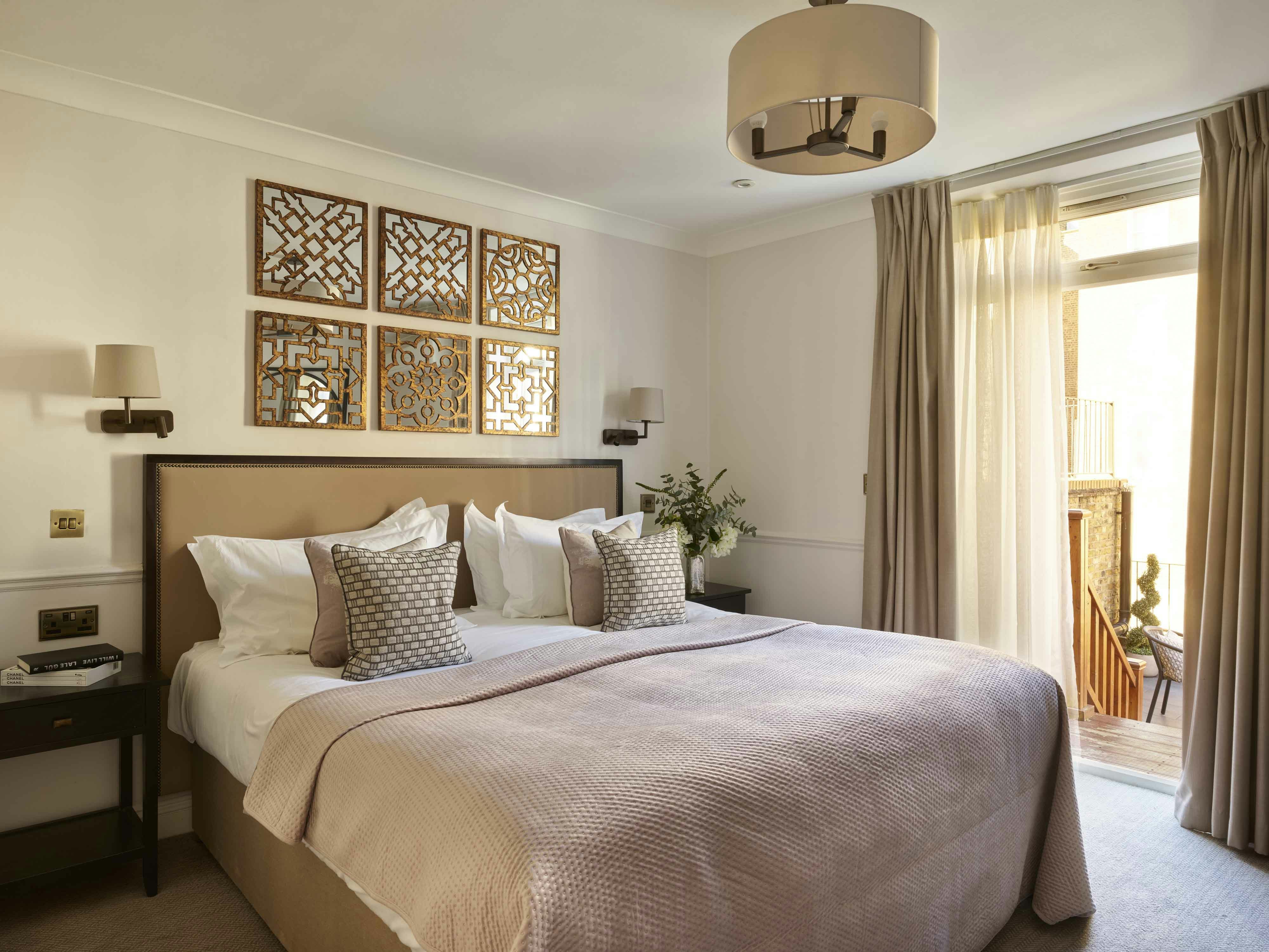 COLLINGHAM SERVICED APARTMENTS 10/56
