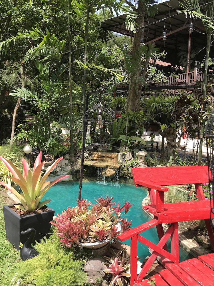 Baan Suan Rojjana 41/49