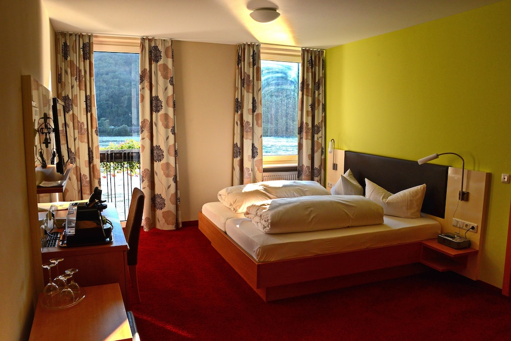 Rheinhotel Lamm 6/32
