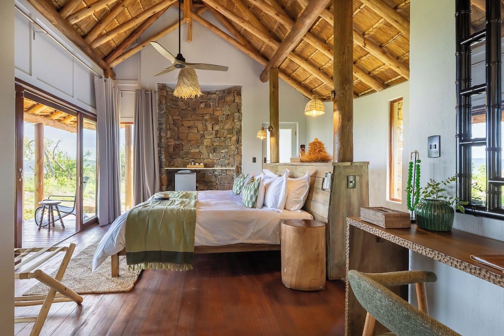 Buffalo Ridge Safari Lodge 15/50