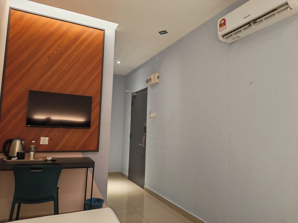 Hotel 99 - Kota Kemuning 11/67
