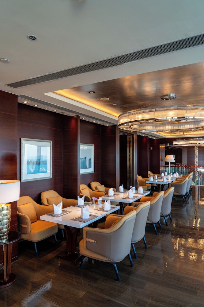 Shangri La Chengdu 62/72