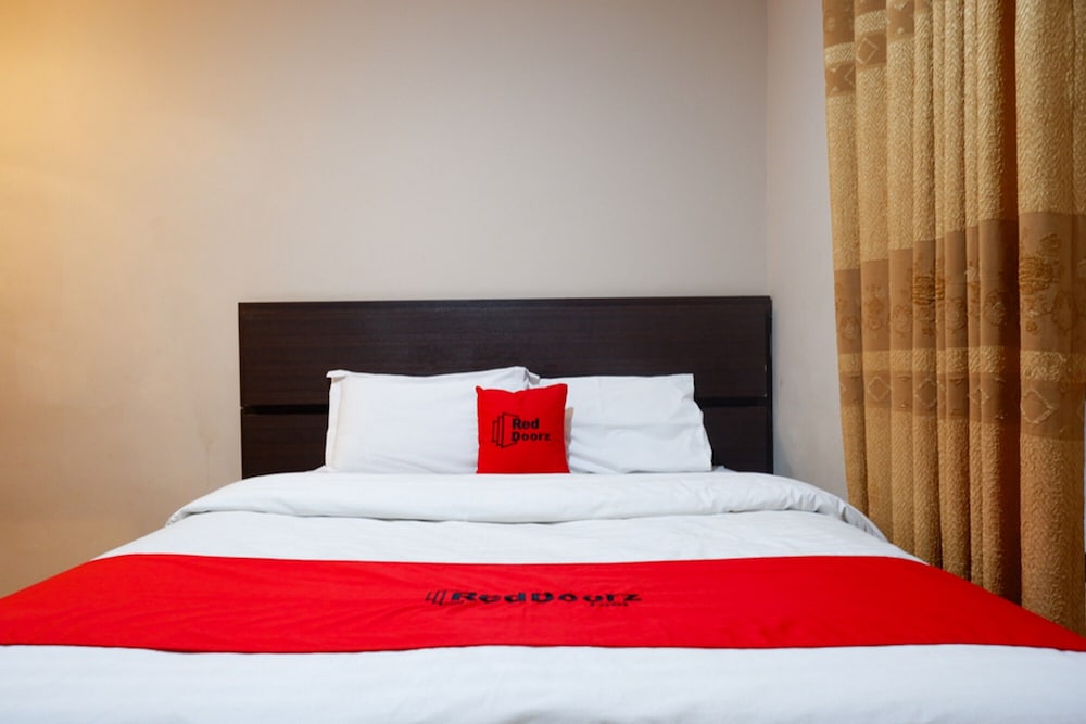 RedDoorz Plus @ Hotel Srikandi Kendari 29/50