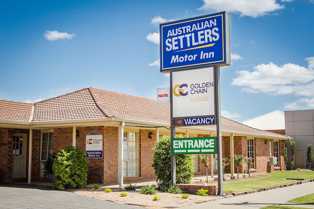 AUSTRALIAN SETTLERS MOTOR INN 2/25