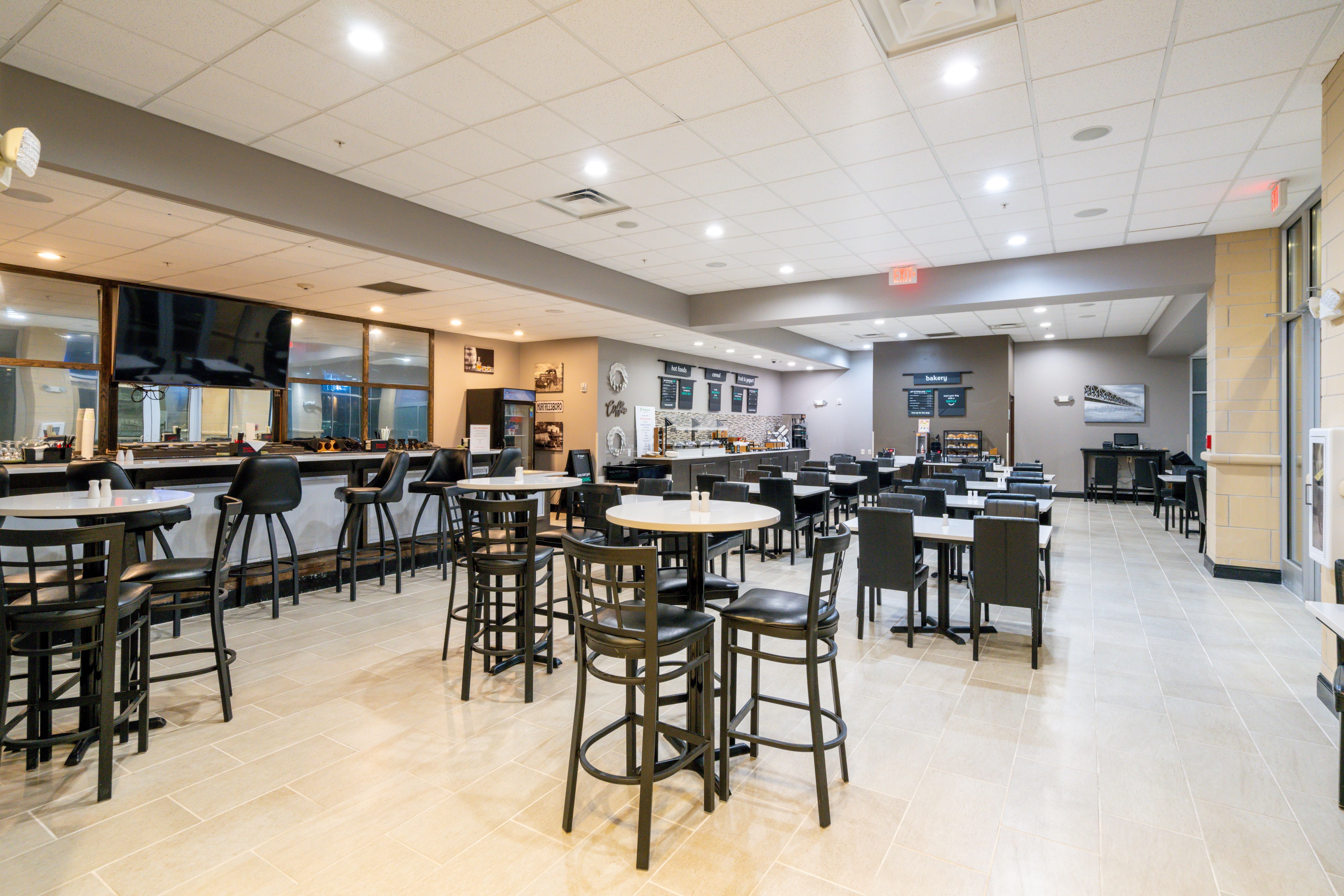 Holiday Inn Murfreesboro 34/54