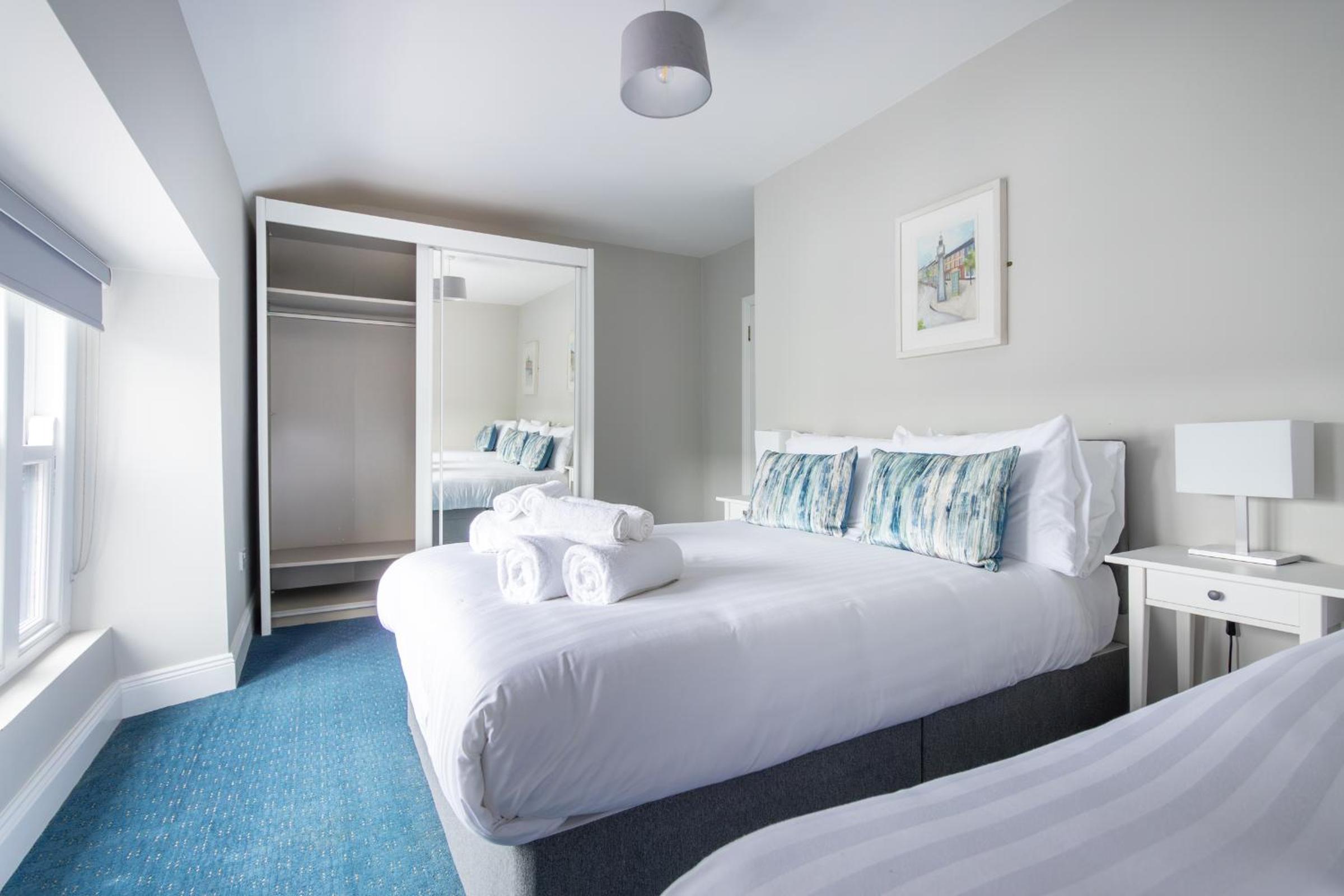 The Mariner Hotel 5/34