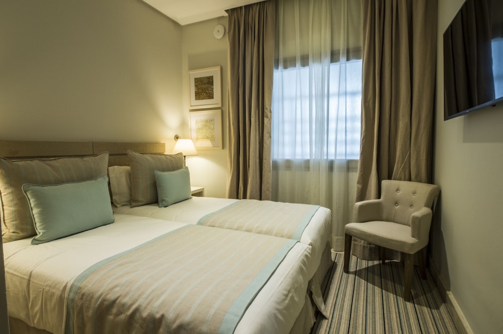 Las Terrazas de Abama Suites 12/75