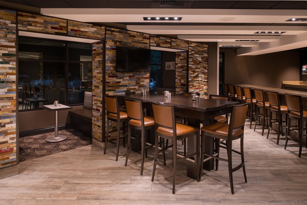 Doubletree By Hilton Raleigh Crabtree Valley 28/48