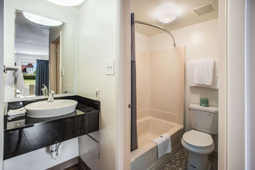 Motel6 Somers Point, NJ - Ocean City - Wild Wood Beach 30/33