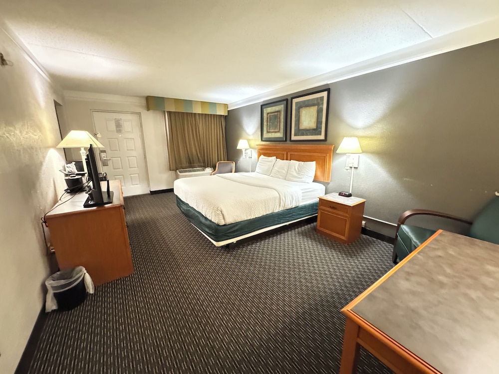 Rodeway Inn College Station, TX 12/37