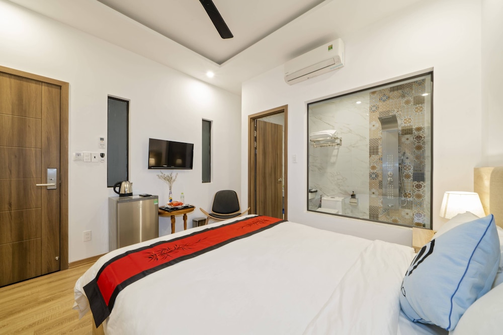Q Villa Hoi An 17/43