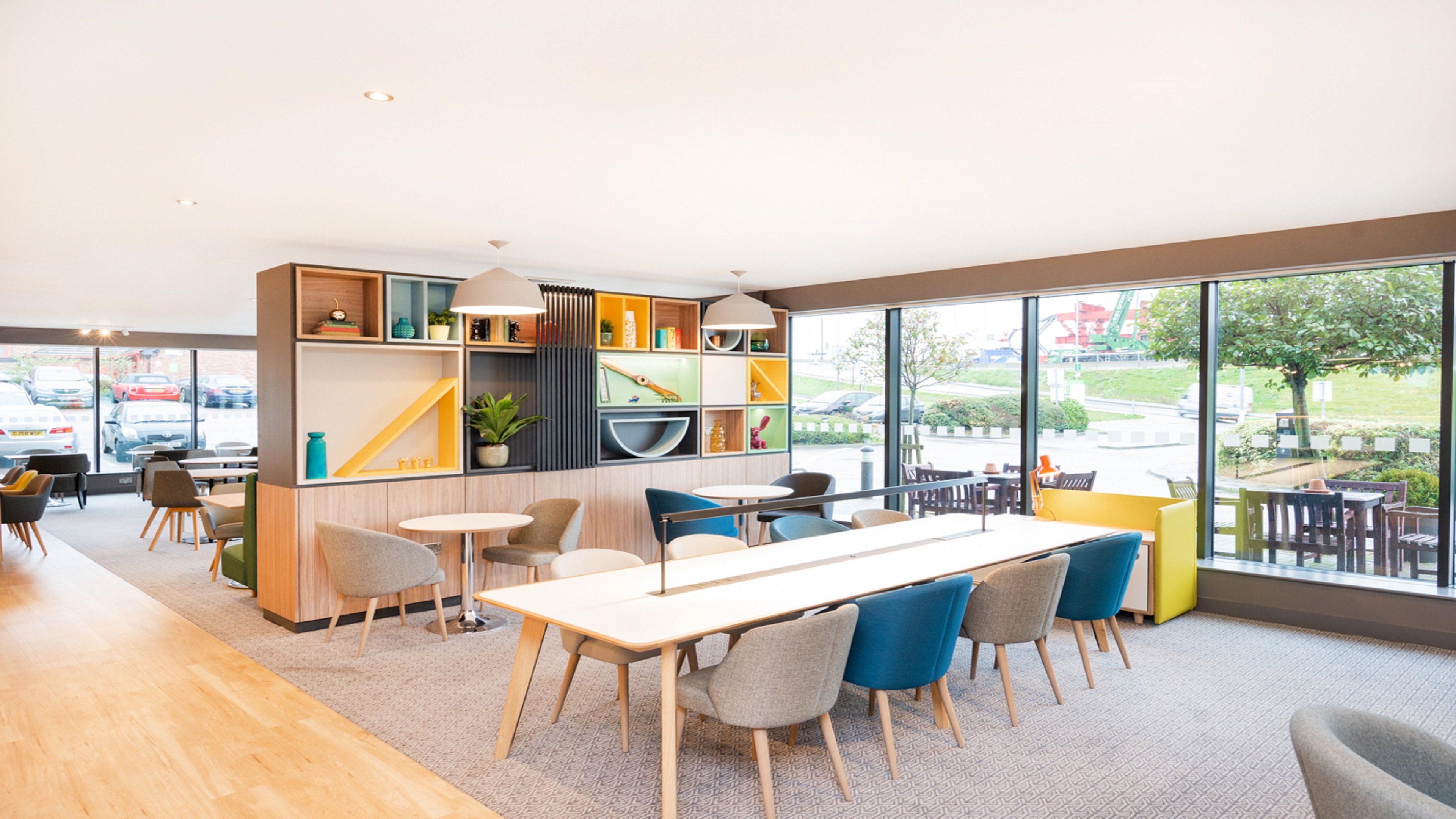 Holiday Inn London Luton Airport 44/64