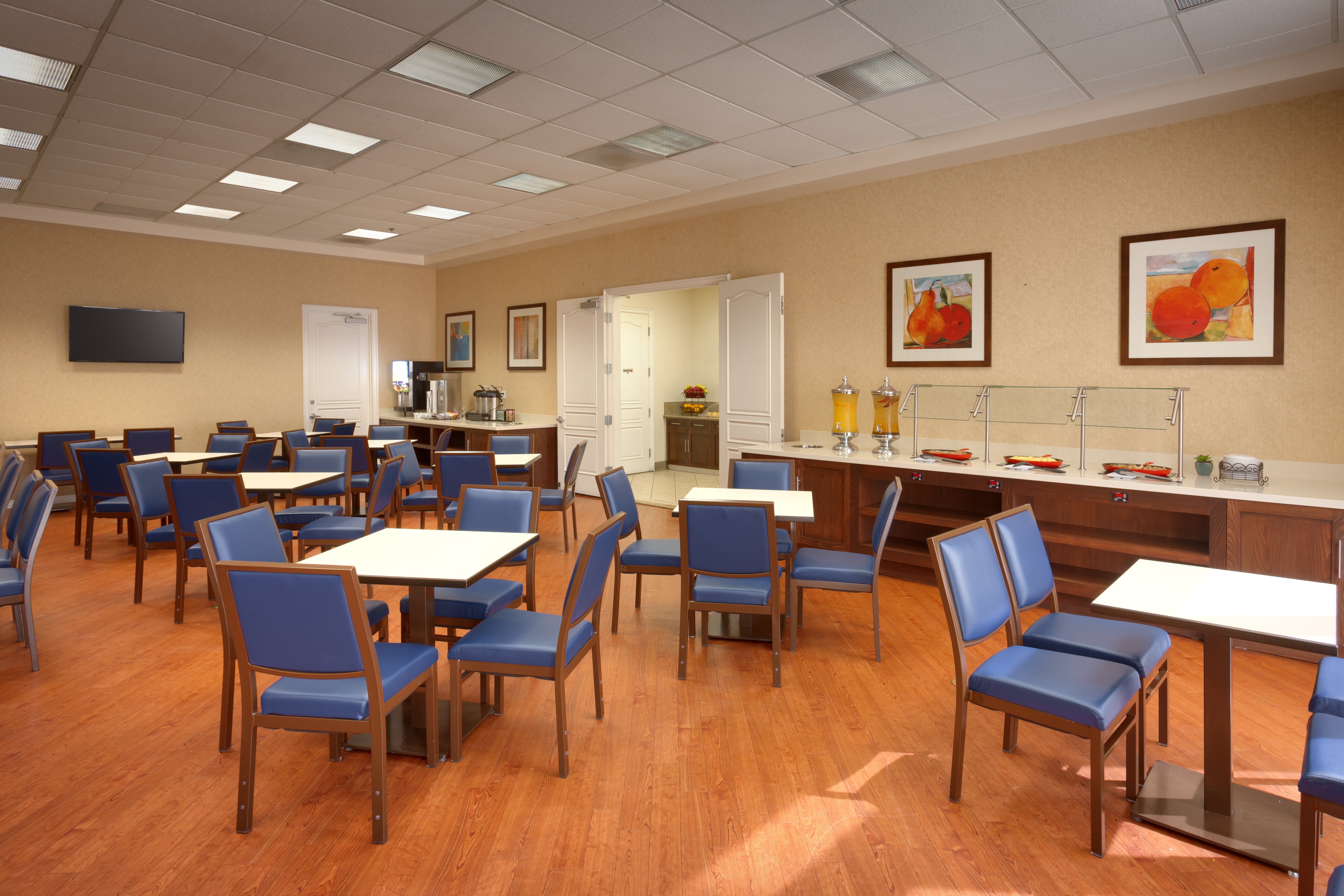 Cortona Inn And Suites 62/78