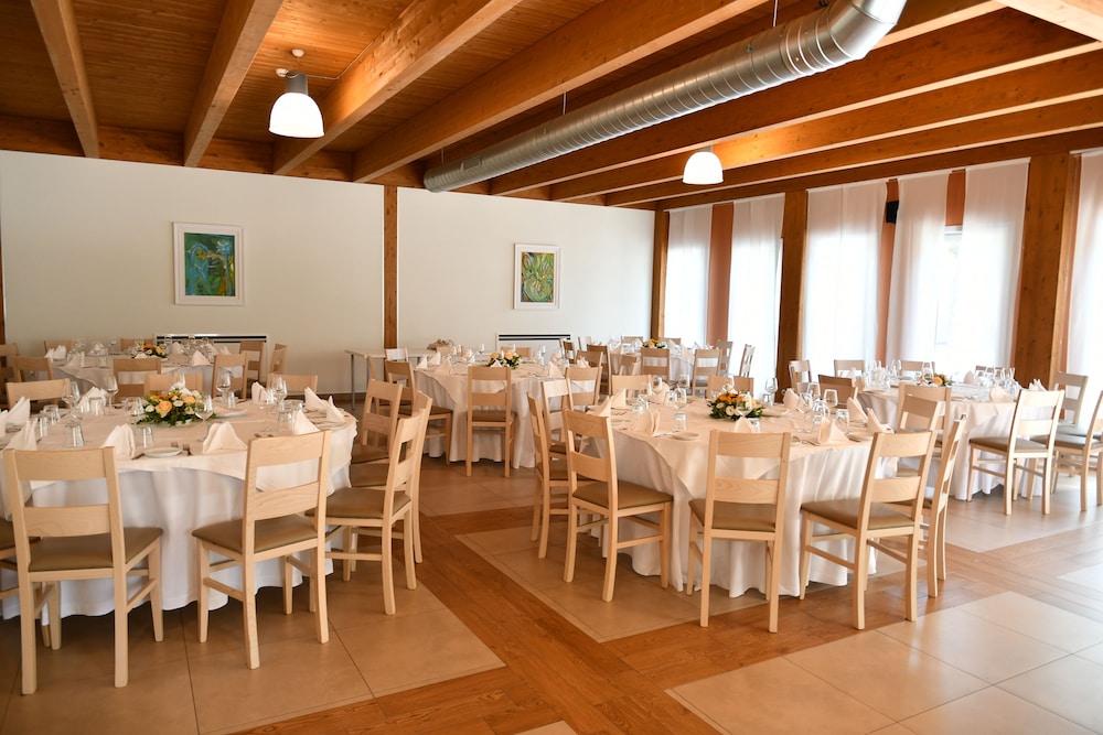SIRA RESORT 42/71