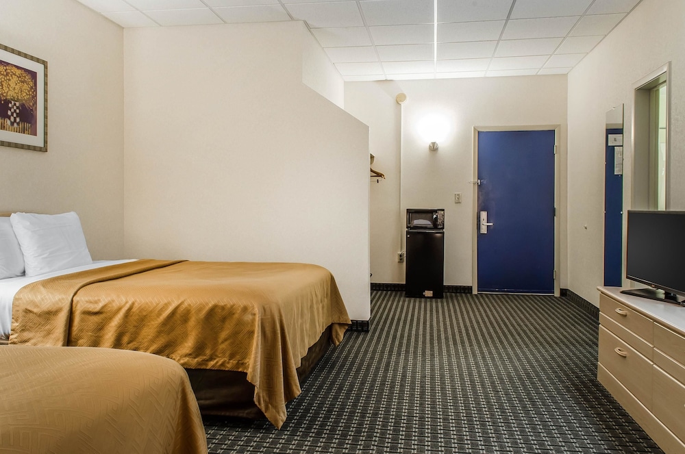 Rodeway Inn State College 15/40