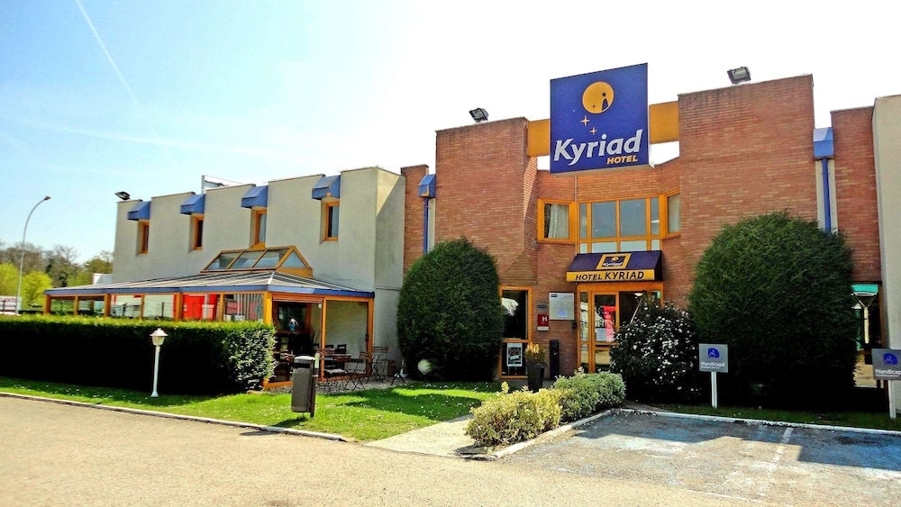 KYRIAD CHANTILLY 1/65