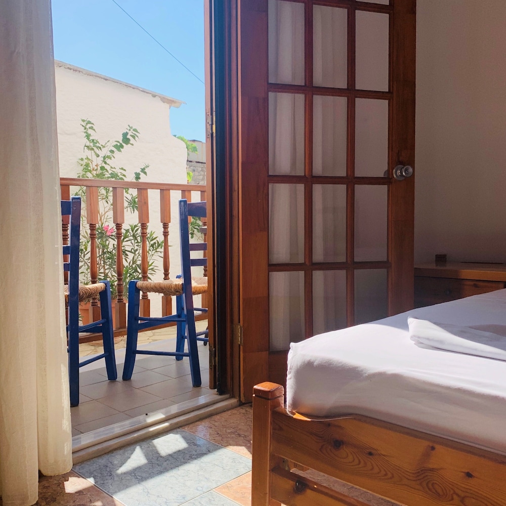 Potokaki Beachfront Hotel 19/33