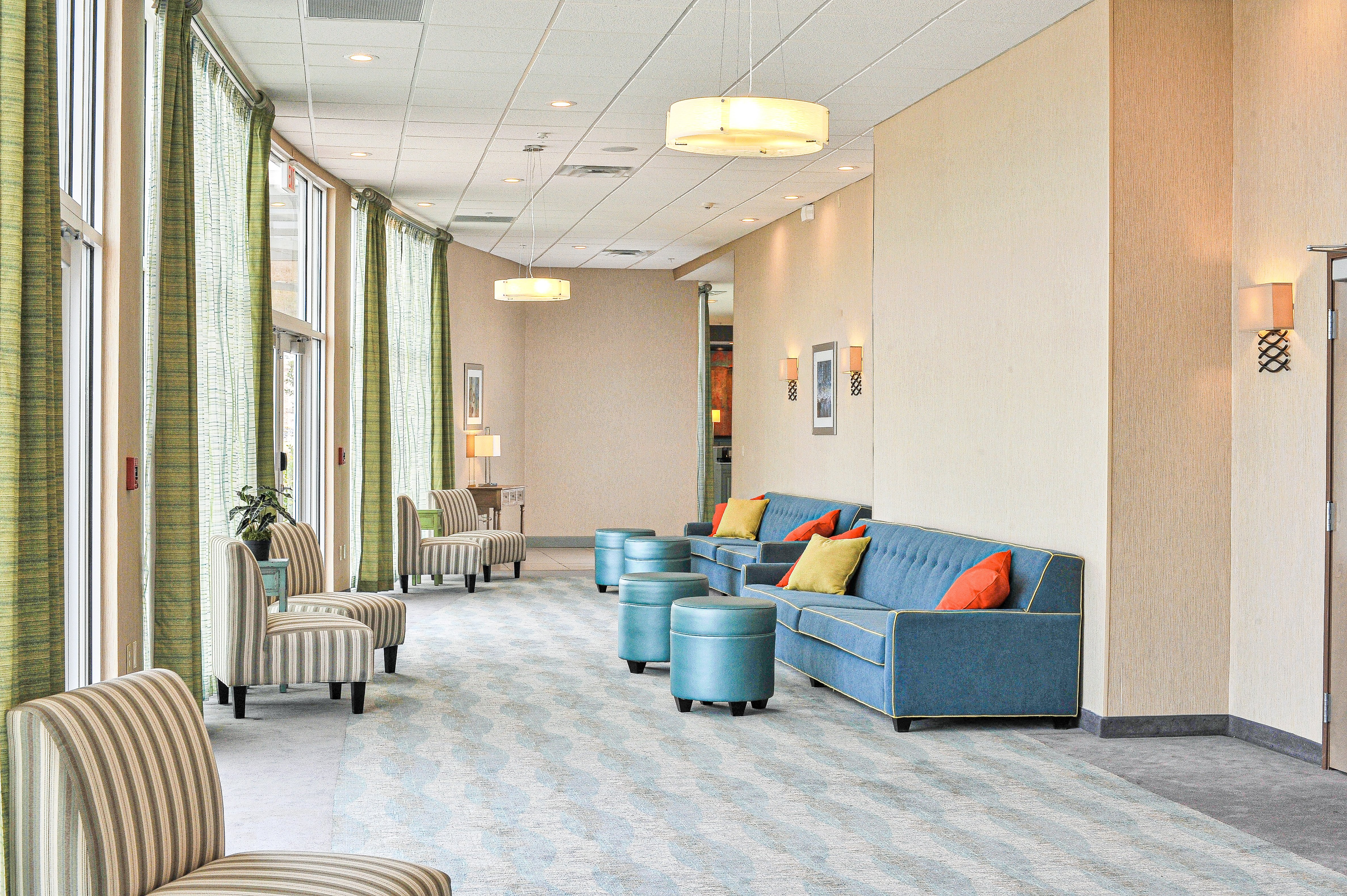 HOLIDAY INN GUIN 39/65