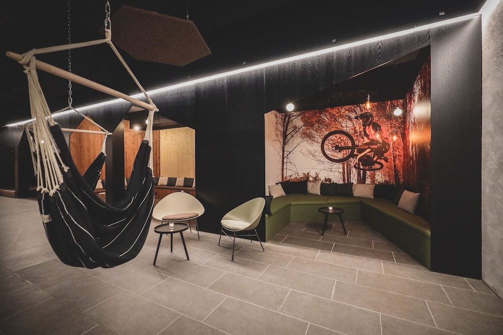 Hotel AVES Homebase Arosa 25/50