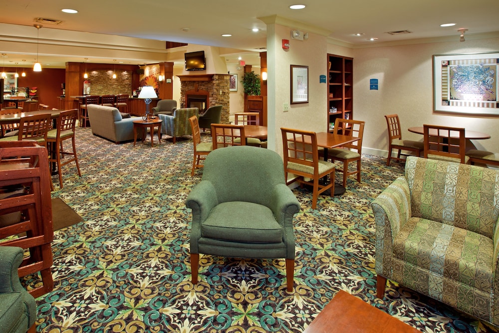 Staybridge Suites Louisville-East 38/61