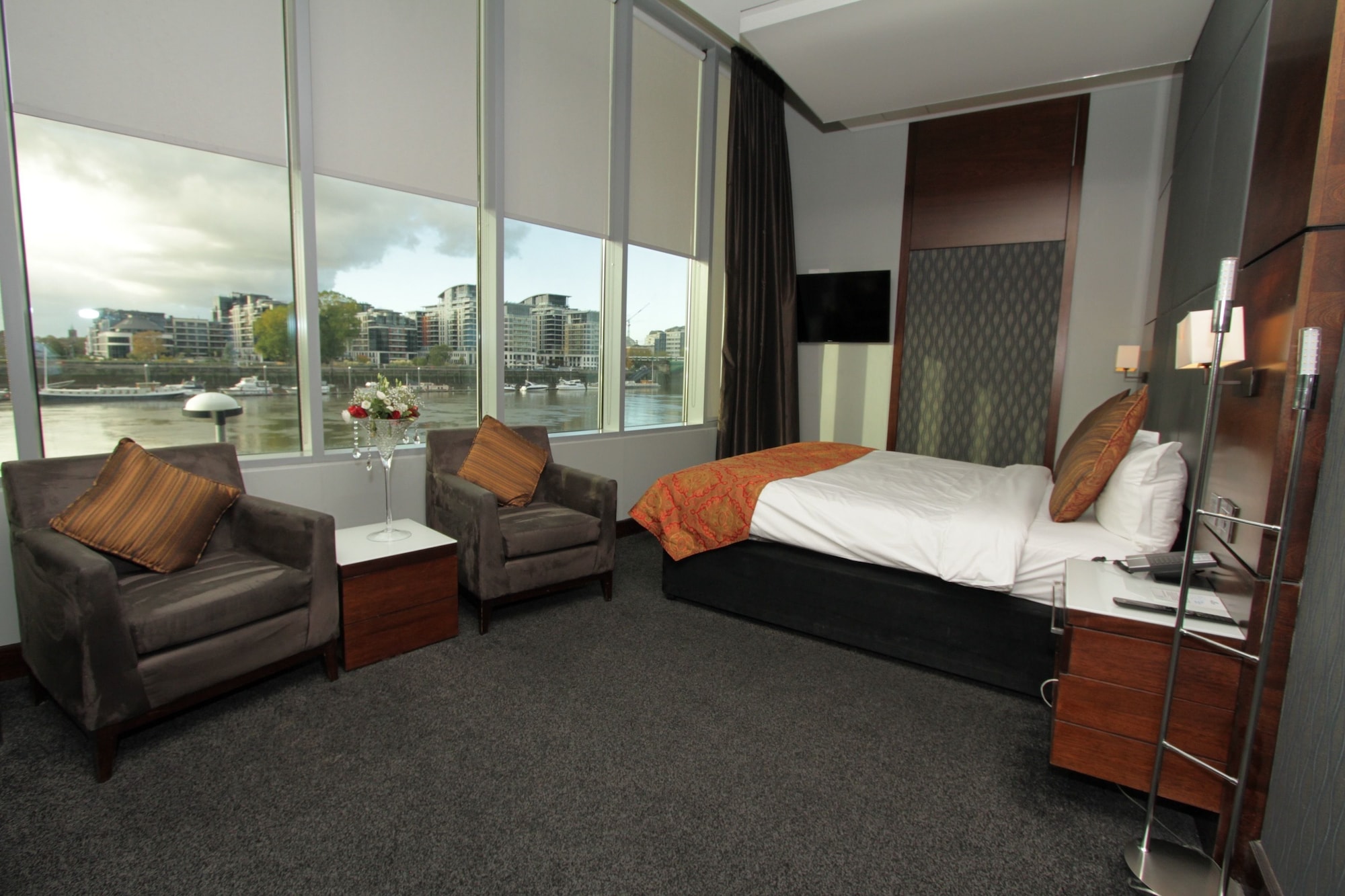 PREMIUM, DOUBLE BED, RIVER VIEW