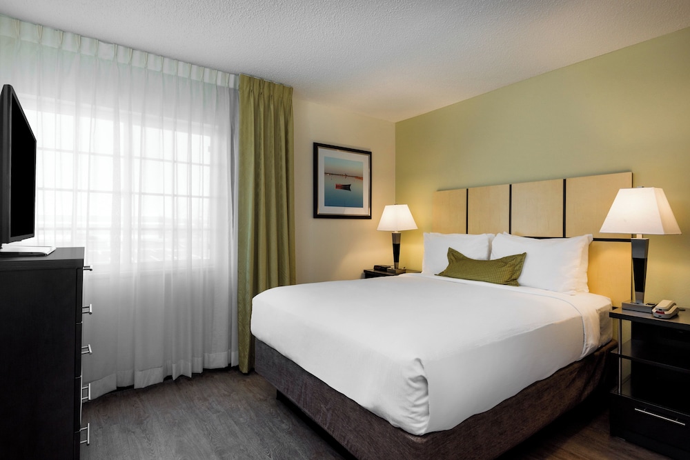 Candlewood Suites Glen Allen Short Pump, an IHG Hotel 15/73