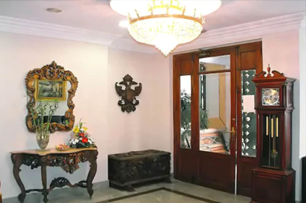 lobby