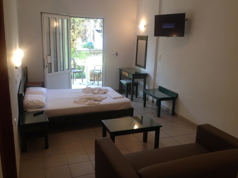 Kyriaki Hotel 34/64