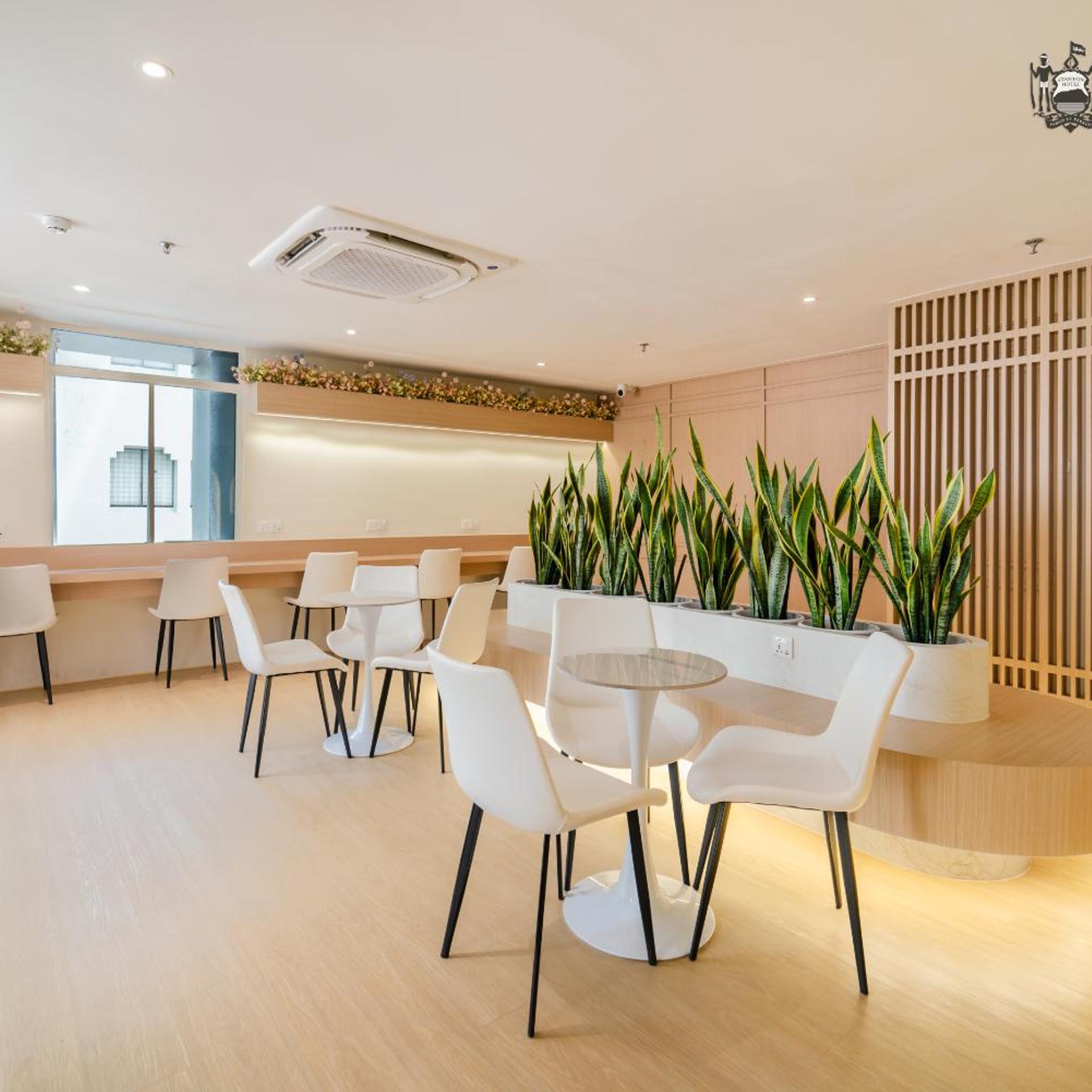 Stanton Gaya Hotel 36/49