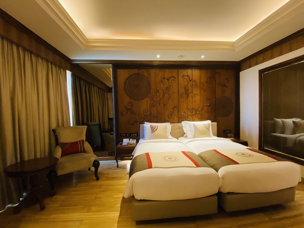 Hotel Seven Seas 16/50