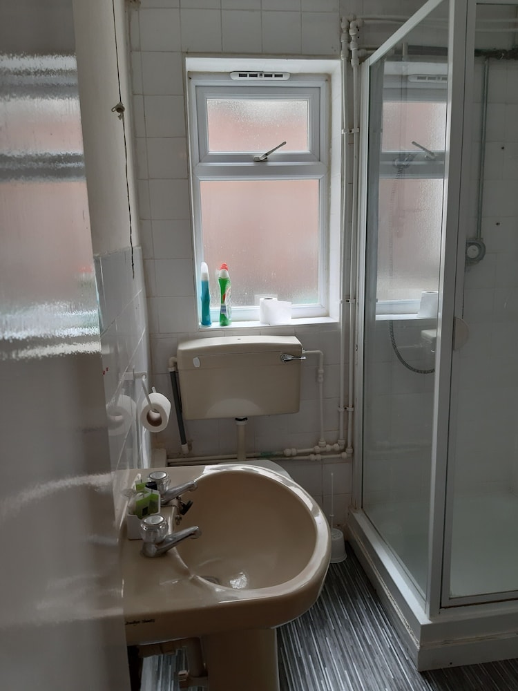 North Parade Seafront Accommodation 48/50