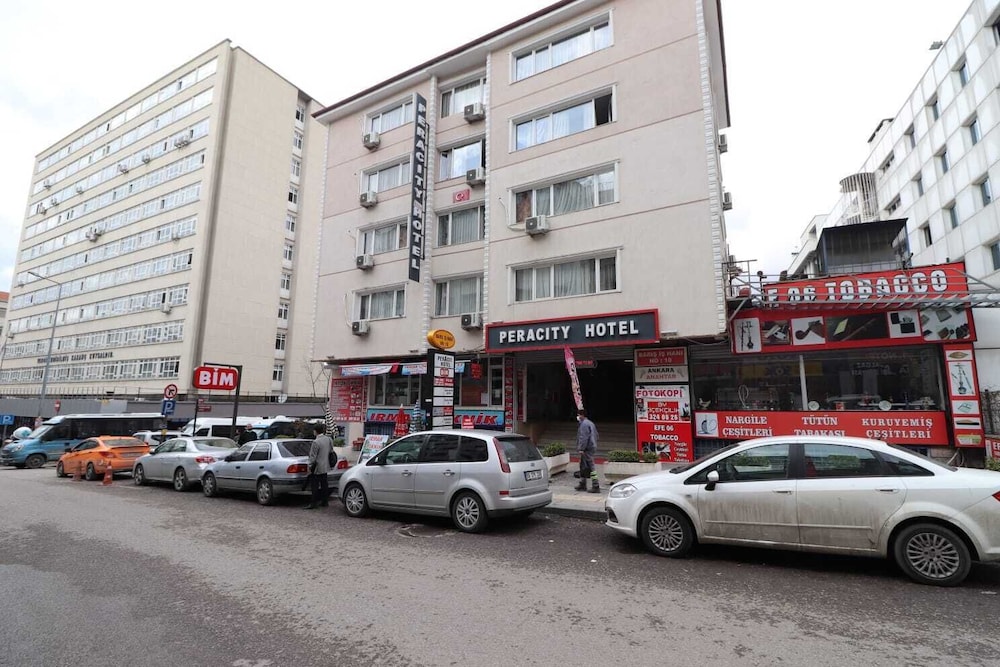 Peracity Hotel 90/99