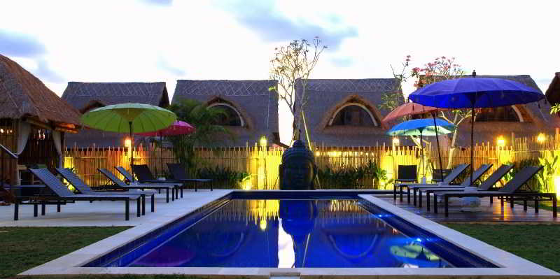 UNITED COLORS OF BALI 27/30