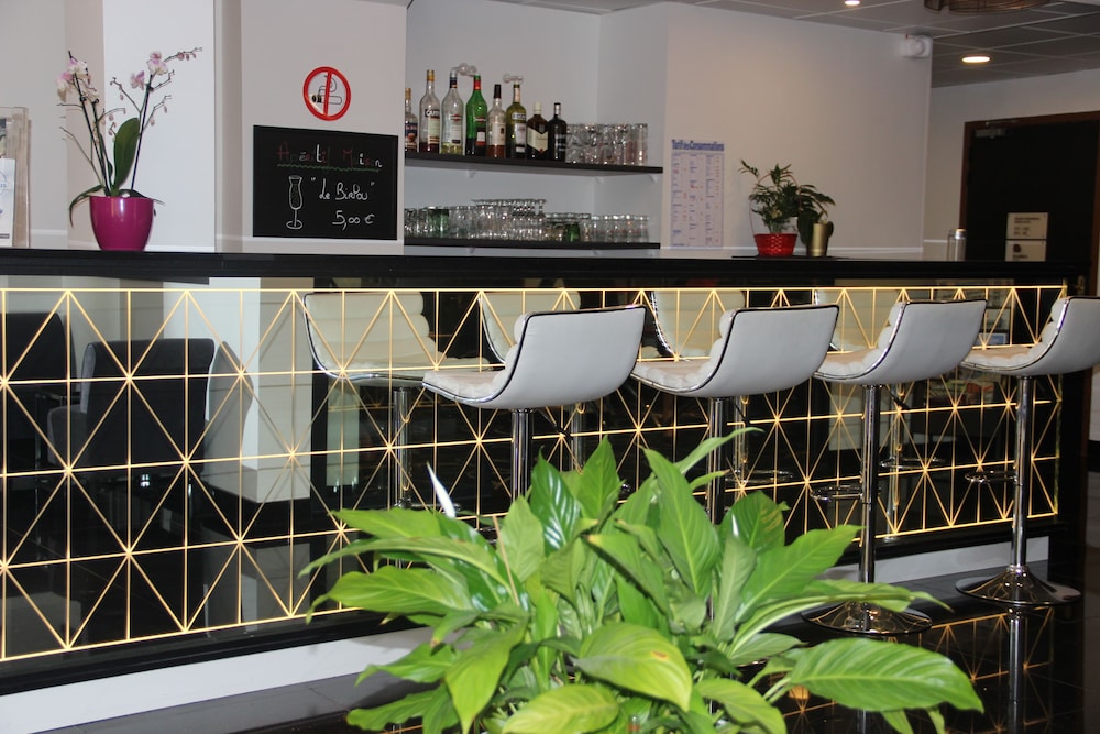 Hotel Kyriad Saint Quentin En Yvelines - Montigny 45/58