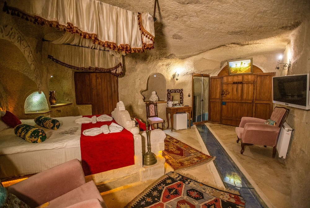 Nar Cave House & Swimming Pool 60/84