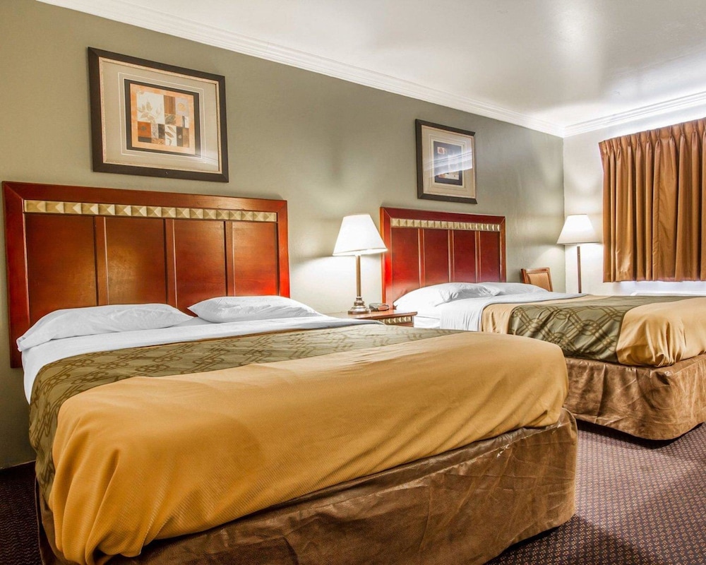 Rodeway Inn Prescott 10/19