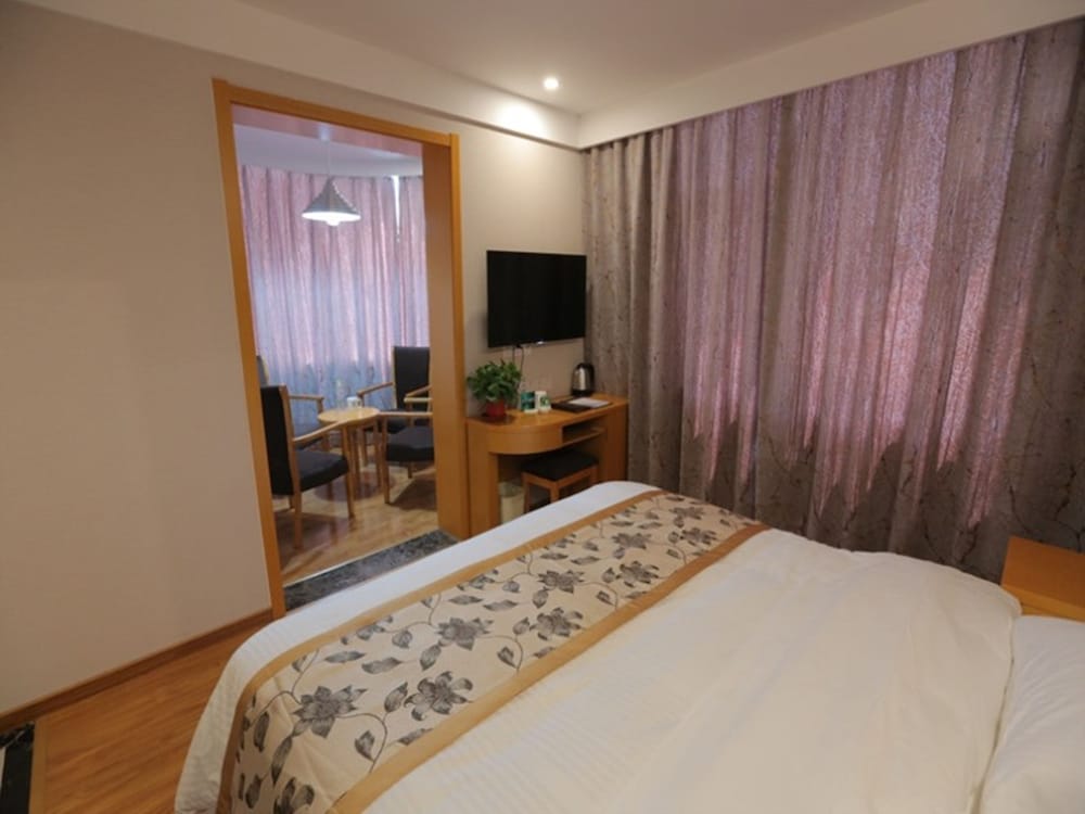 GREENTREE INN XUZHOU WESTERN 3RD RING ROAD XIYUAN EXPRESS HOTEL 36/56