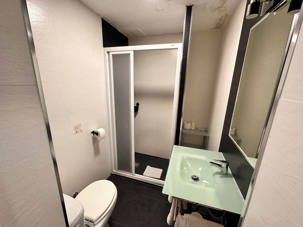 Hostal Rober 58/59
