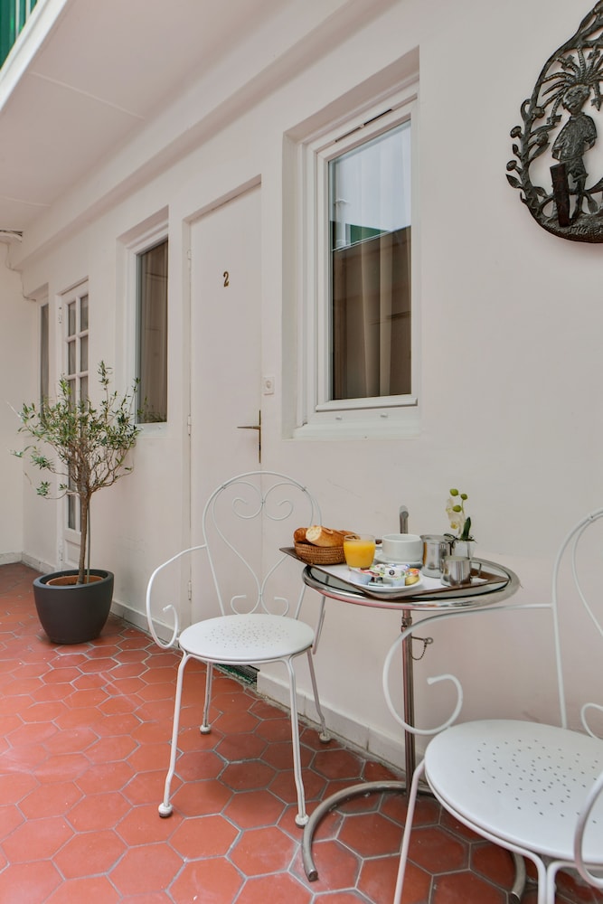 Louisa Hotel 34/50