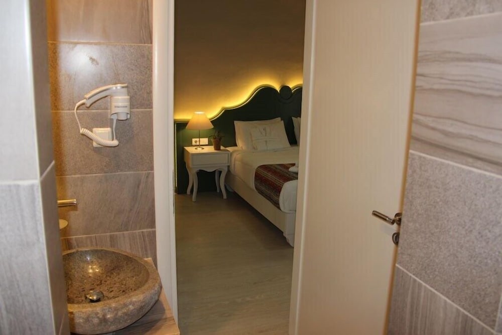 Elia Palazzo 23/55