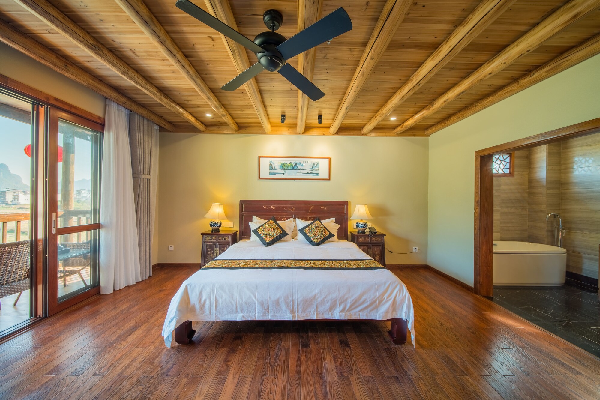 PANORAMIC, DOUBLE BED, POOL ACCESS